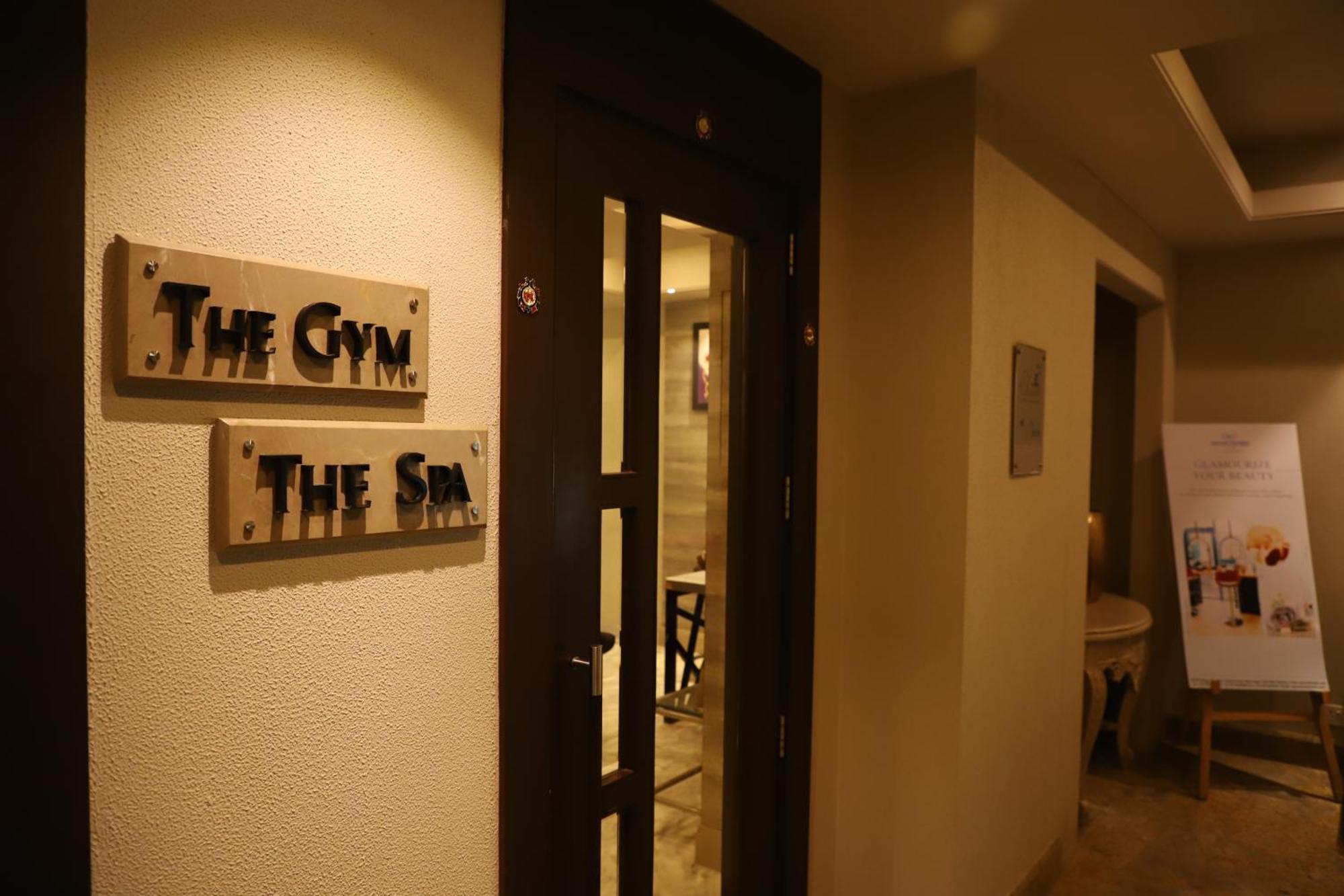 Efcee Sarovar Premiere Bhavnagar Dış mekan fotoğraf